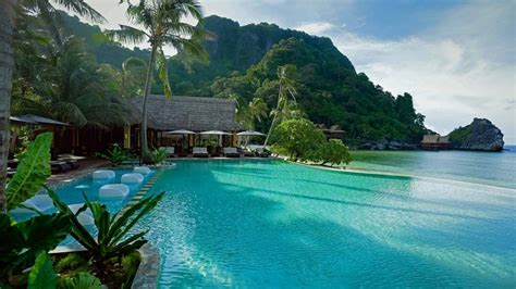 luxury hotel cauayan isabela|An Oasis Of Relaxation And Tranquility .
